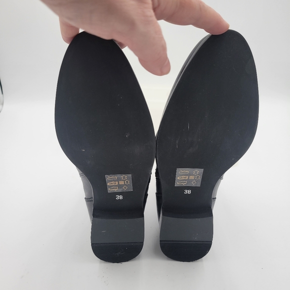 Womans Medici Black Ankle Boot Gold Zipper Size 38/7.5 - Picture 9 of 10